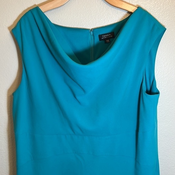 Tahari ASL Green Plus Size Dress - Picture 2 of 14